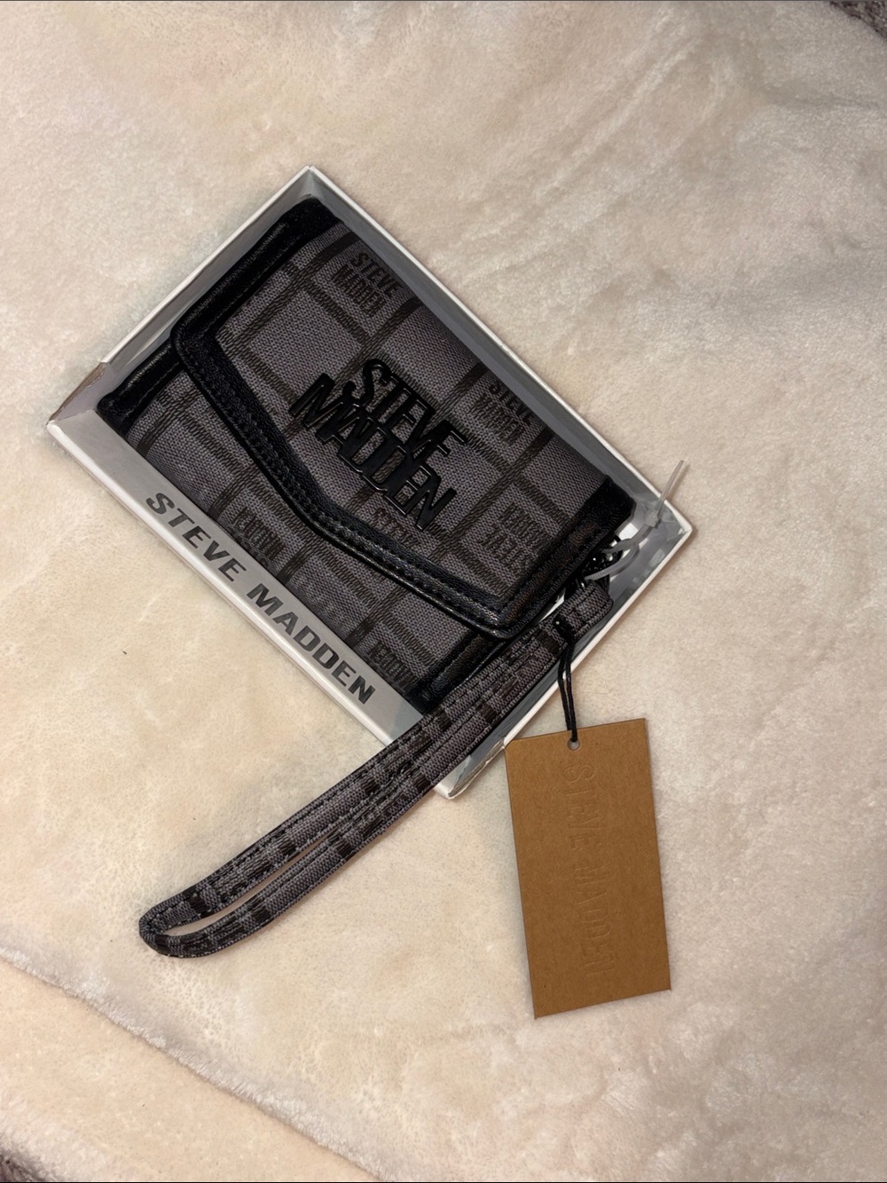 Steve Madden Black Wristlet Wallet